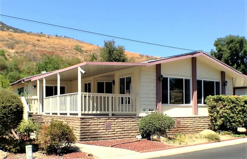 8975 Lawrence Welk Drive #447, Escondido, CA 92026