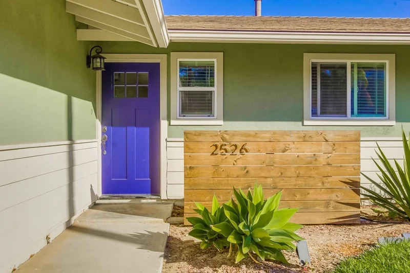 2526 Sarbonne Dr, Oceanside, CA 92054