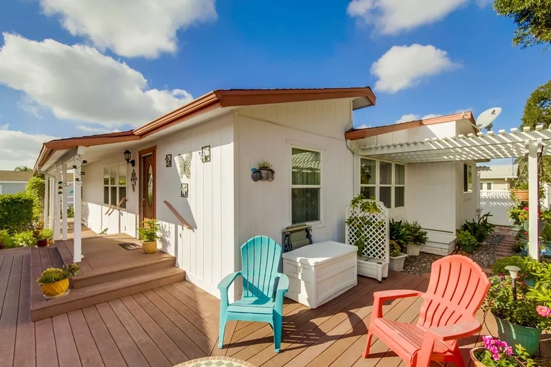 619 Via Del Mar, Vista, CA 92081