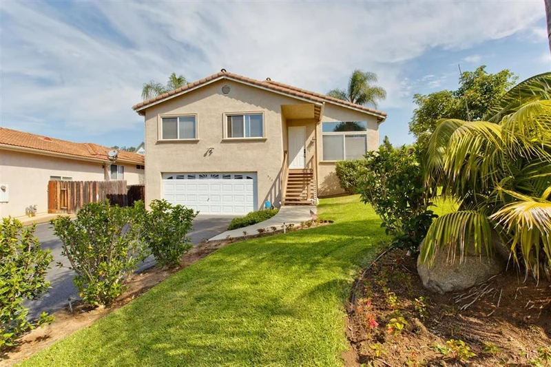 523 Pina Lane, Vista, CA 92083