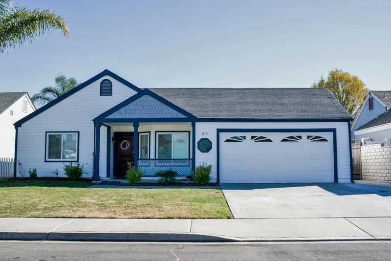 614 Oakleaf Dr, Oceanside, CA 92058