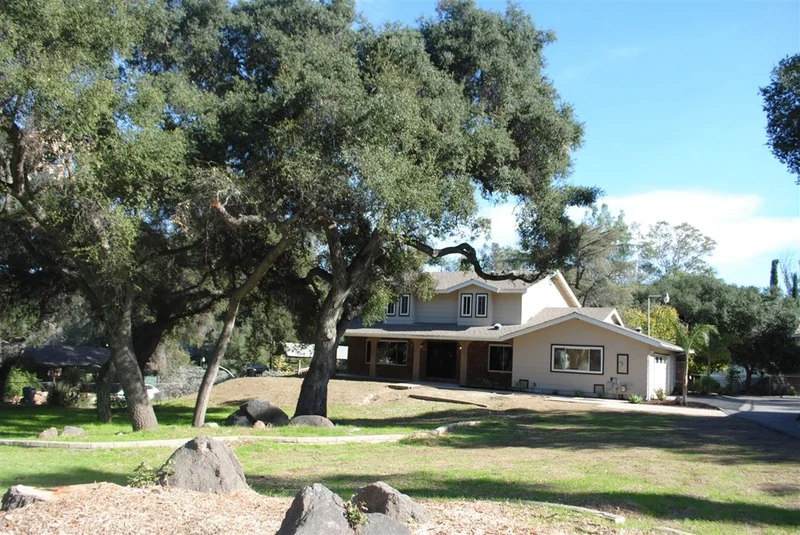1240 Grade Rd, Alpine, CA 91901