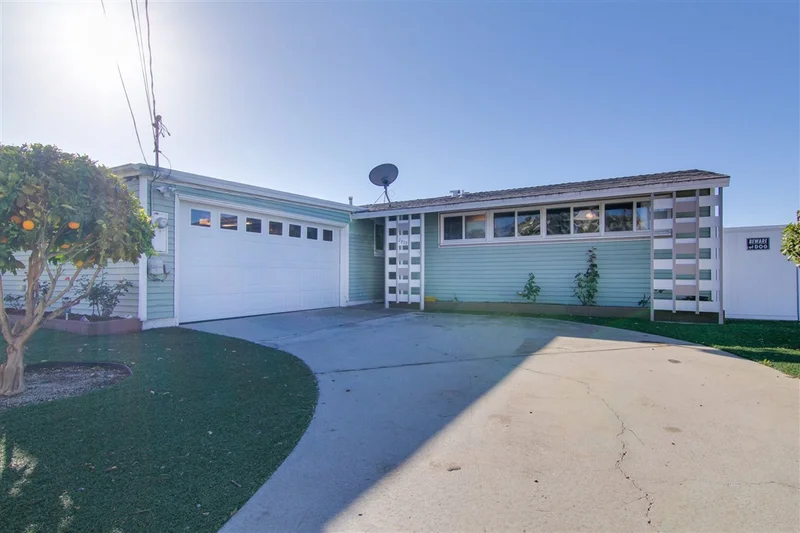 8533 Tommy Dr, San Diego, CA 92119
