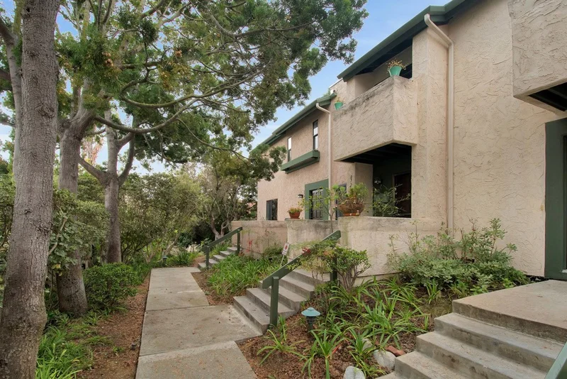 8720 Villa La Jolla #119, La Jolla, CA 92037