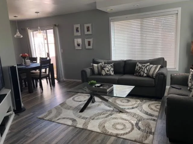 10323 Santana Ranch Dr, Santee, CA 92071