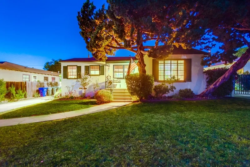 8980 Linden Ln, La Mesa, CA 91941