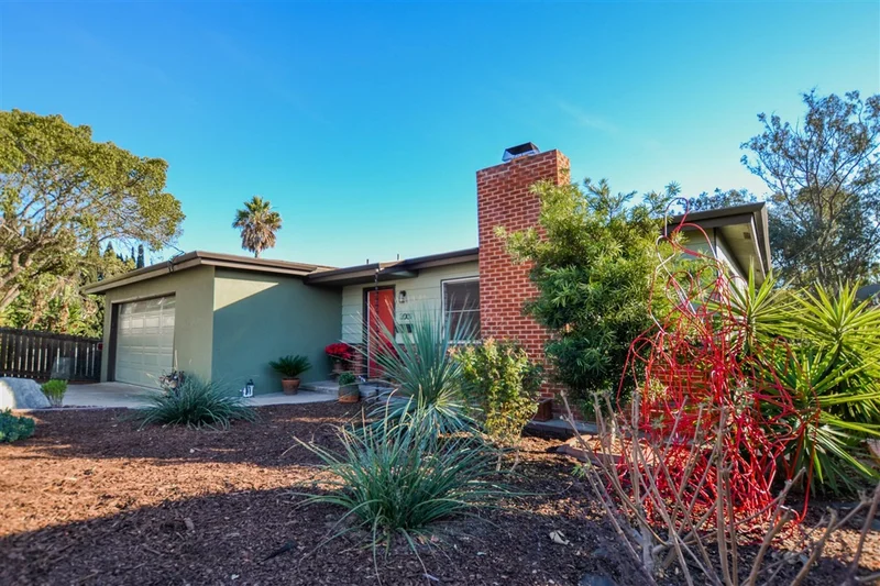 3001 Kennester Dr, Lemon Grove, CA 91945