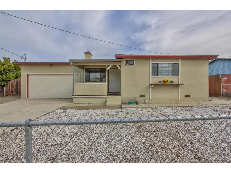 452 Andrew, Marina, CA 93933