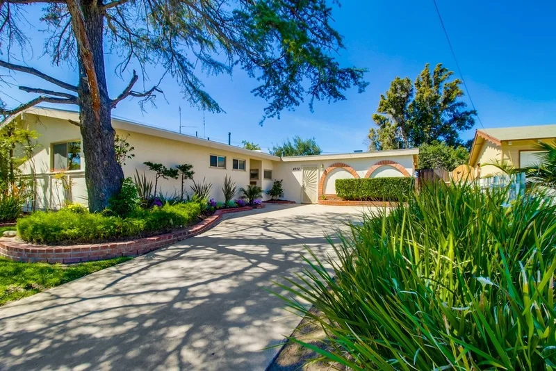 4222 Mount Hukee Ave., San Diego, CA 92117