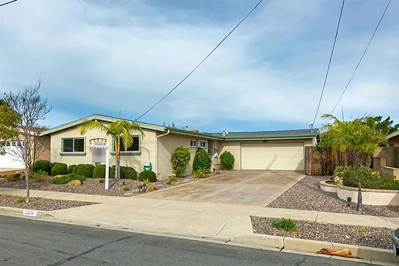 7870 Alida St, La Mesa, CA 91942