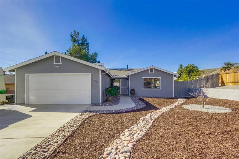 10346 Mountain View Ln, Lakeside, CA 92040