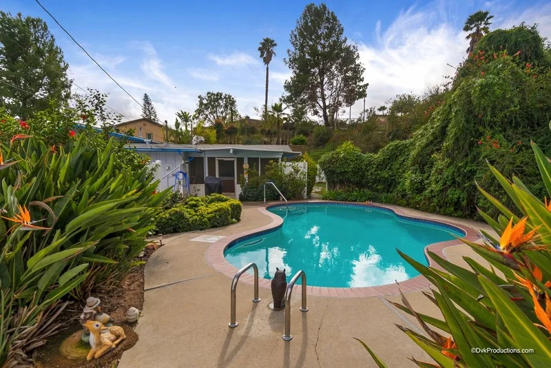 553 Rancho Ter, Escondido, CA 92026