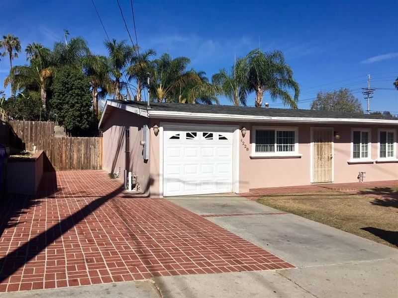4228 Lewis St, Oceanside, CA 92056