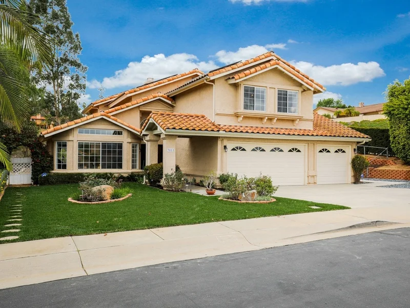 3011 Westbridge Gln, Escondido, CA 92029