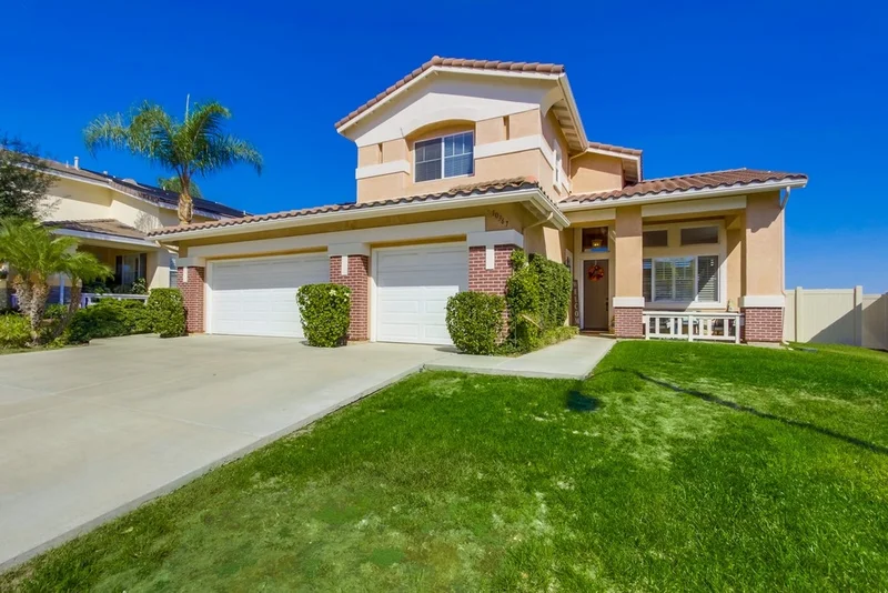 10367 Chaparral Dr, Santee, CA 92071
