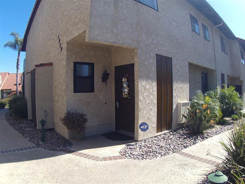 1909 Alga Rd A, Carlsbad, CA 92009
