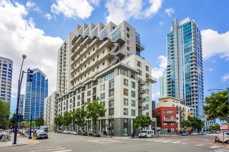 1240 India St #1004, San Diego, CA 92101