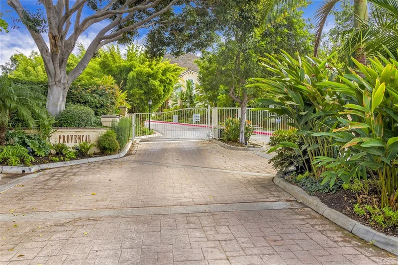 11256 Provencal Pl, San Diego, CA 92128