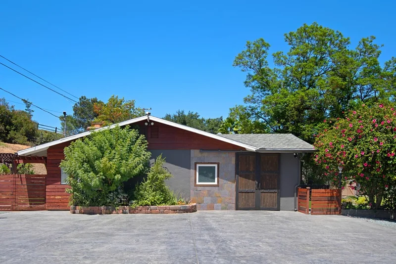 11555 Hi Ridge Rd., Lakeside, CA 92040