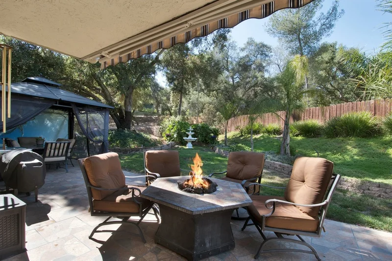 10338 Oak Ranch Lane, Escondido, CA 92026