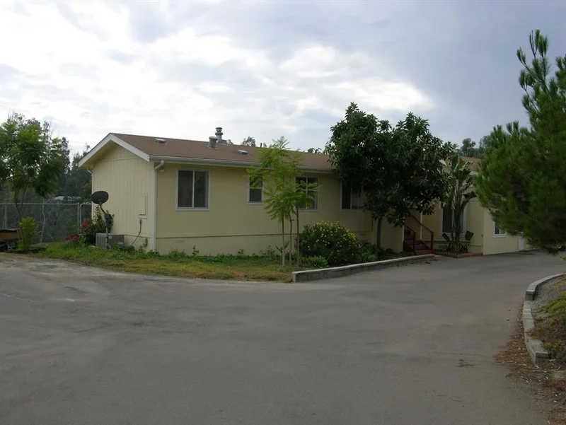 11329 Valle Vista Road, Lakeside, CA 92040