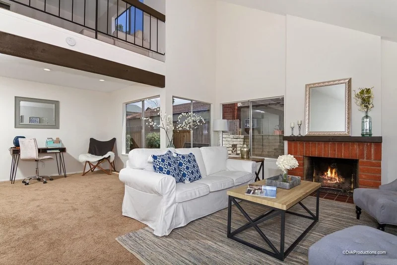 8820 Cassioepia Way, San Diego, CA 92126