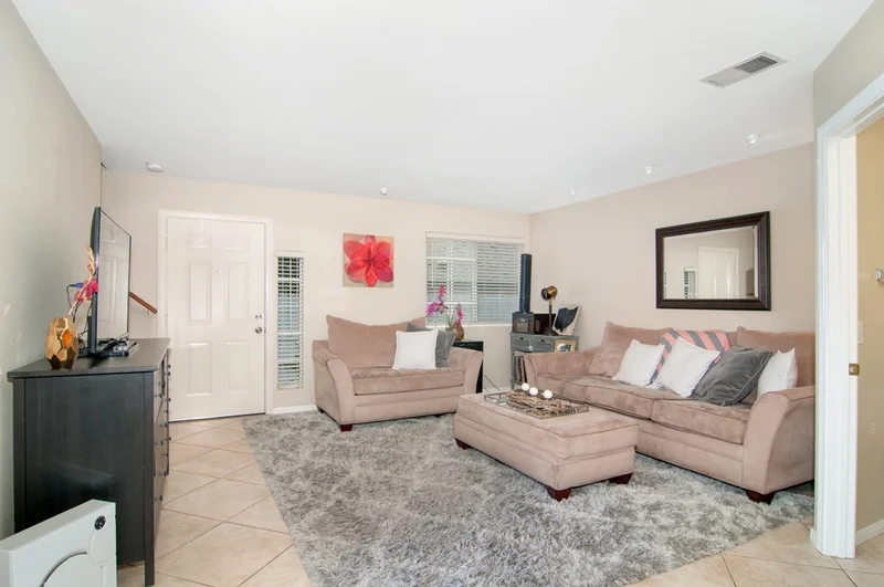 1009 Tourmaline #1, San Diego, CA 92109