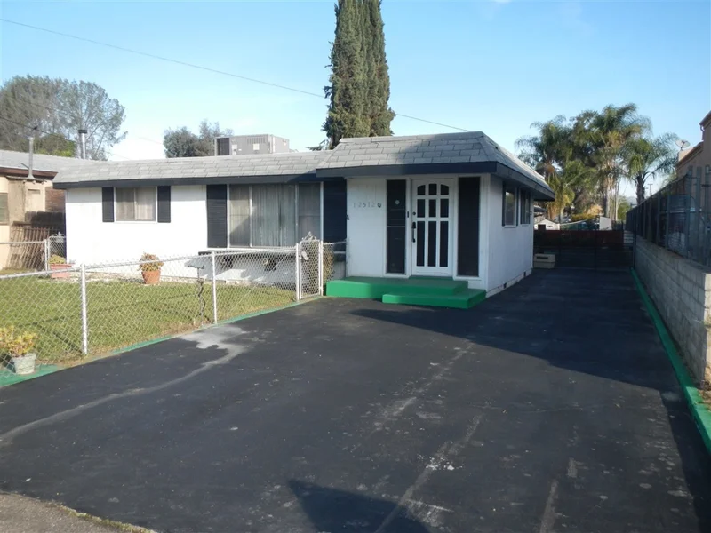 12512 Julian Ave, Lakeside, CA 92040