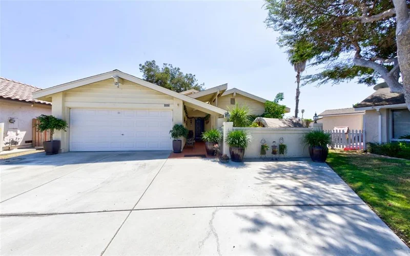 8587 Schneple Dr, San Diego, CA 92126