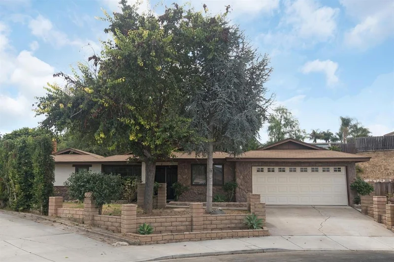 621 Adobe Cir, Oceanside, CA 92057