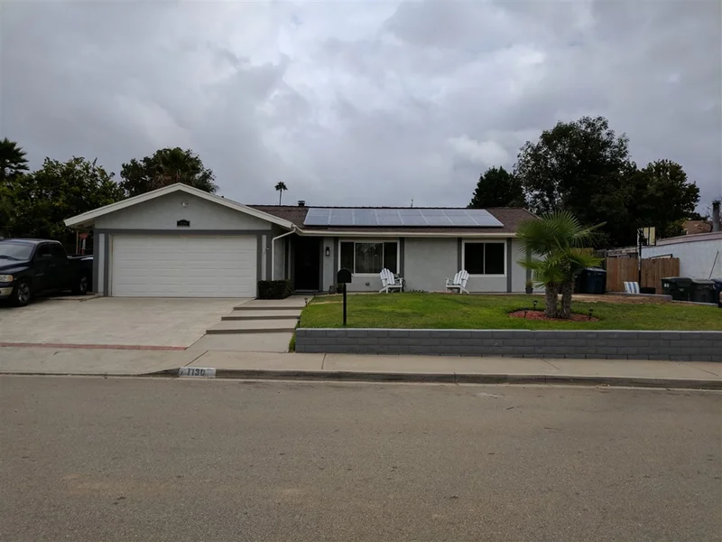 1130 Hoover St, Escondido, CA 92027