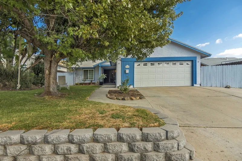 10335 Aquilla Drive, Lakeside, CA 92040