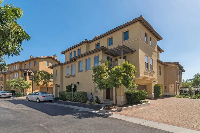 2752 Piantino Circle, San Diego, CA 92108