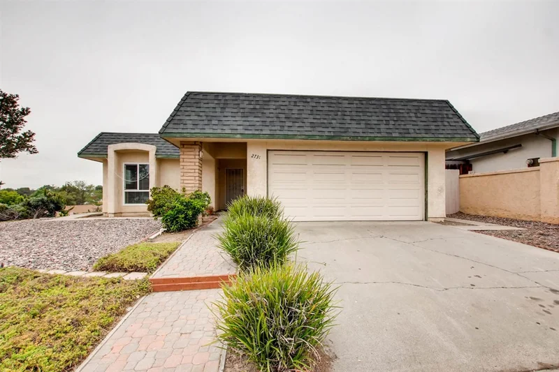 2731 Emerald, Oceanside, CA 92056