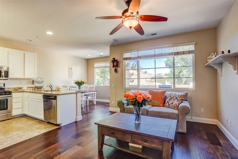 10193 Trl, Santee, CA 92071
