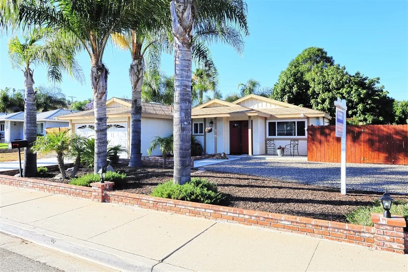 870 Gina Ln, San Marcos, CA 92069