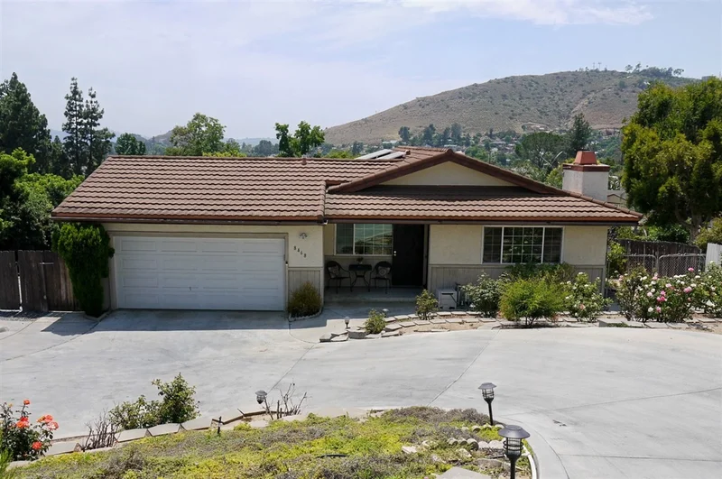 8468 Vista Del Cajon Pl, Lakeside, CA 92040