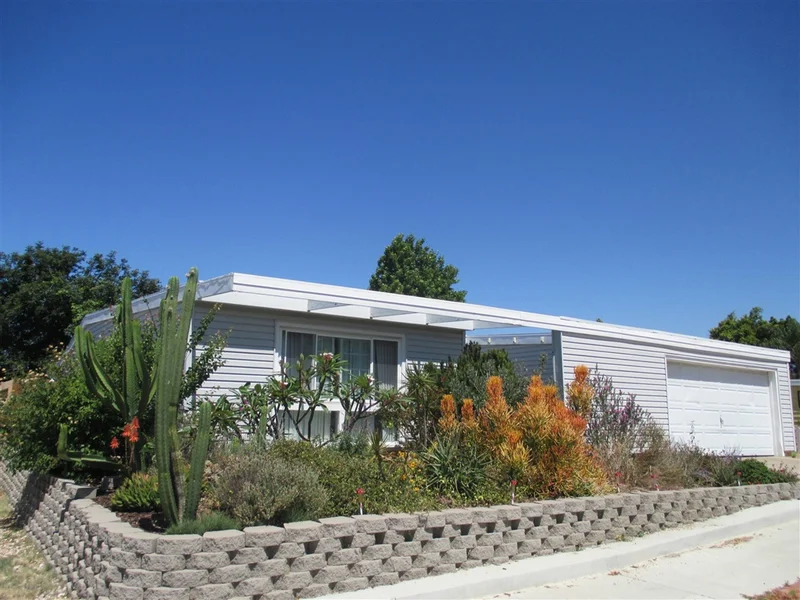 2602 Mobley St., San Diego, CA 92123