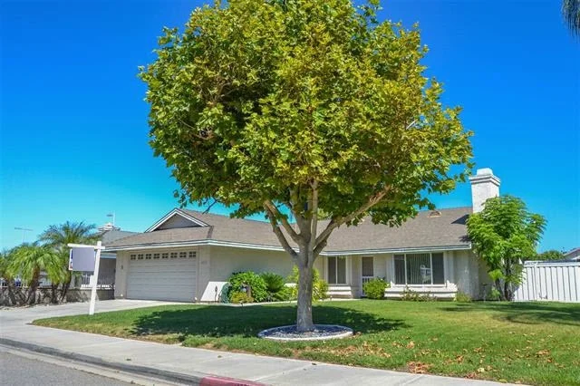 1028 Tabby Ln, Escondido, CA 92026