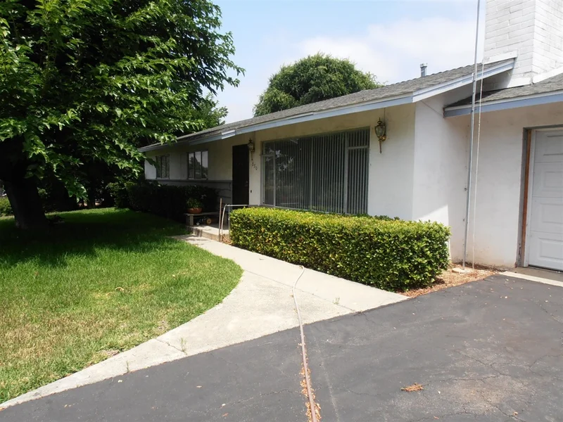 850 Osborne Street, Vista, CA 92084