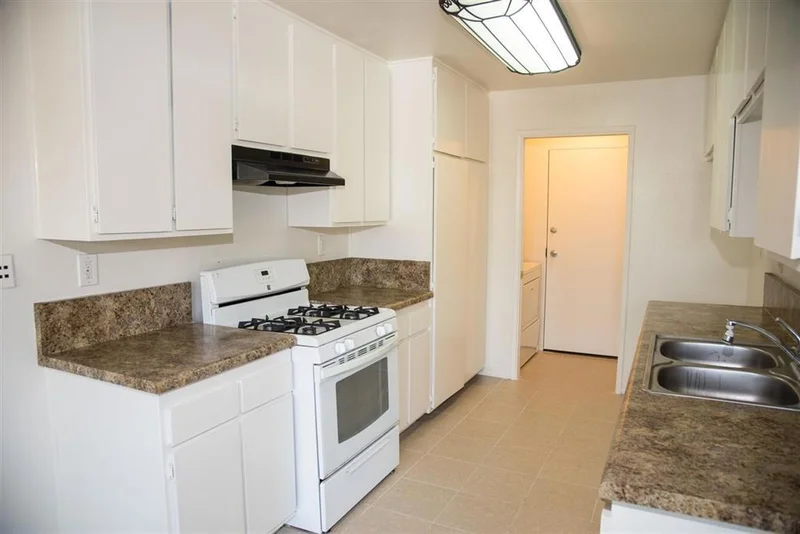 4212 Vista Del Rio Way #3, Oceanside, CA 92057
