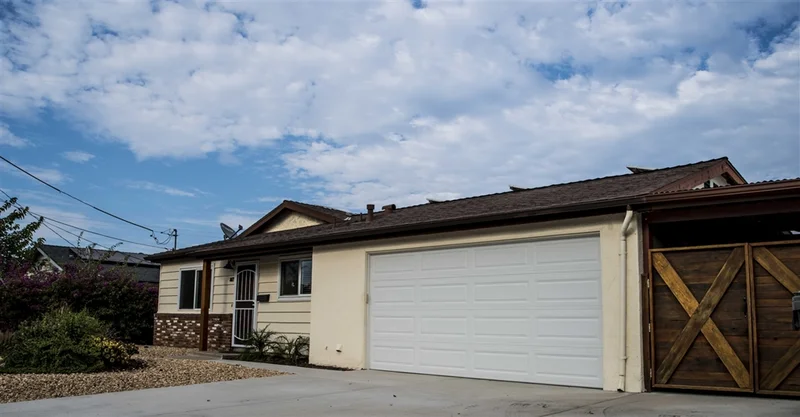 8617 Matterhorn, Santee, CA 92071
