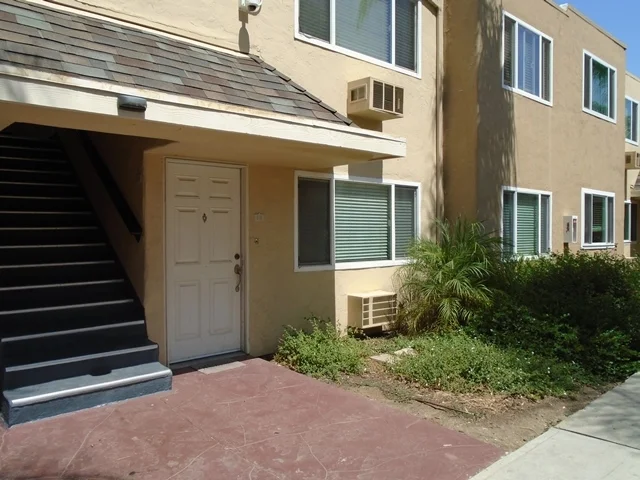 455 Ballantyne St #18, El Cajon, CA 92020