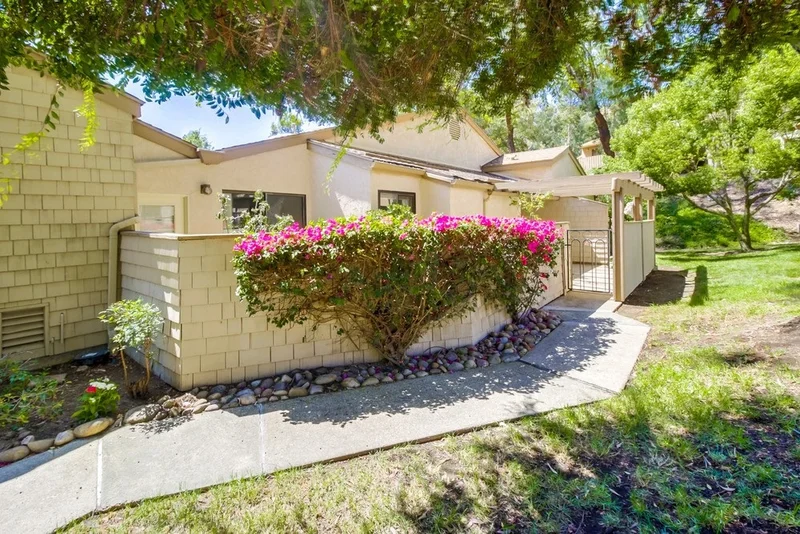 5631 Adobe Falls Road #D, San Diego, CA 92120