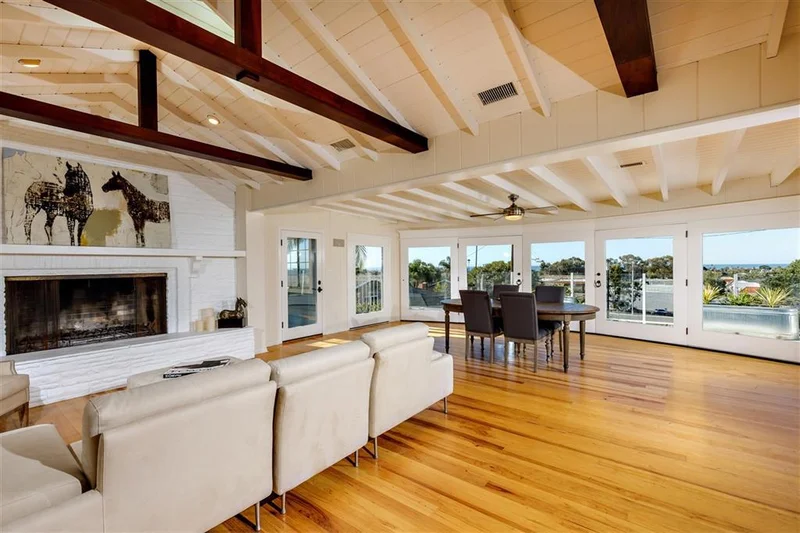 1185 Tamarack, Carlsbad, CA 92008