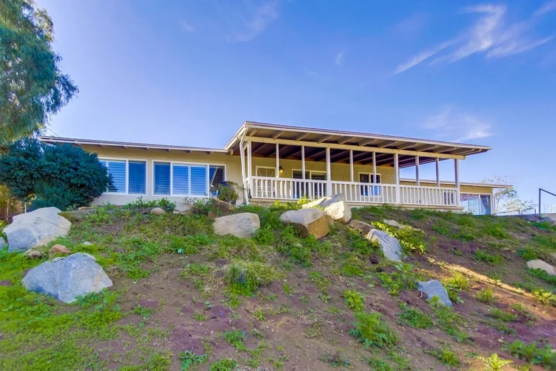 1233 Lomita, El Cajon, CA 92020
