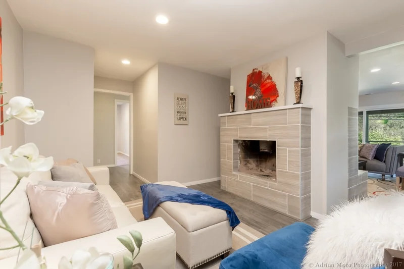 6150 Radio Dr, San Diego, CA 92114