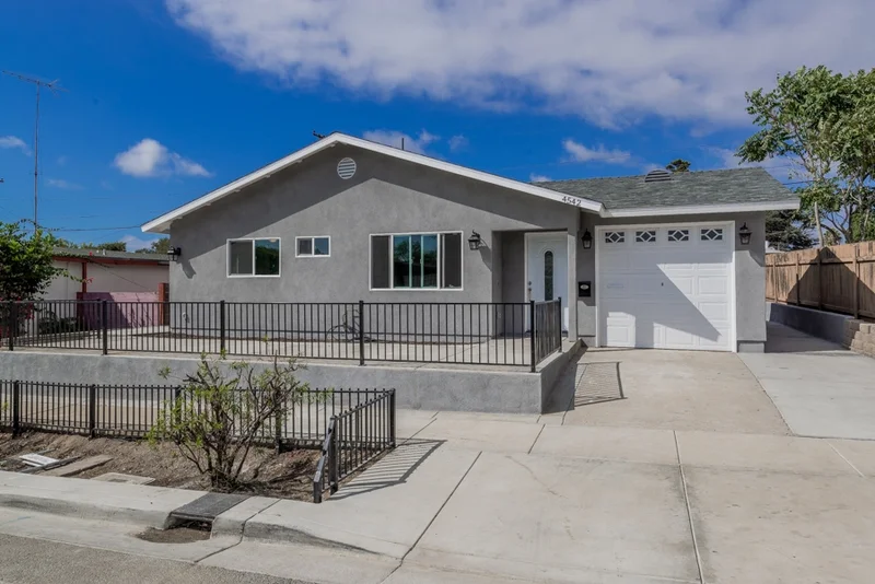 4542 Bannock Ave, San Diego, CA 92117