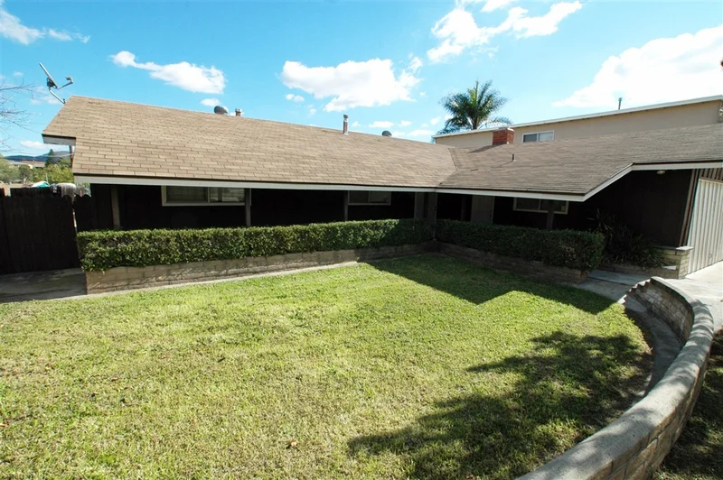 415 Paraiso Ave, Spring Valley, CA 91977