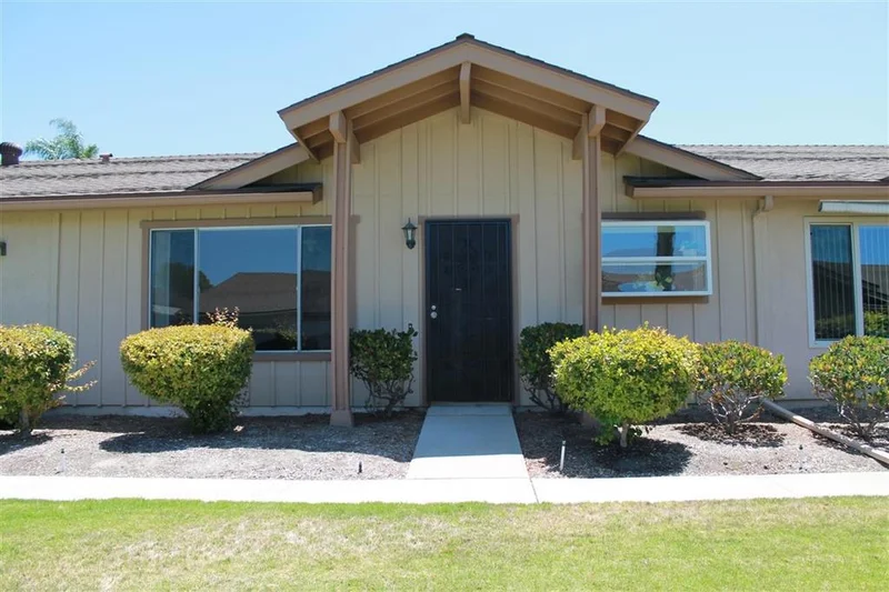 1039 Plover, Oceanside, CA 92057
